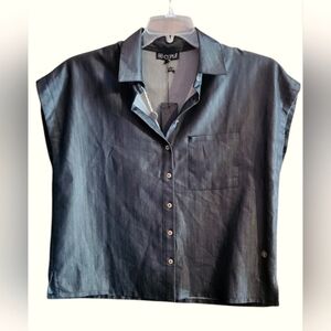 Cuple Short Sleeve Button Up Shirt. Made in Spain. Size Small.
